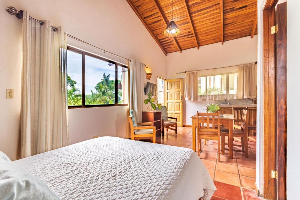 Ola Bonita Beachfront Apart Hotel Плая Ермоса Екстериор снимка