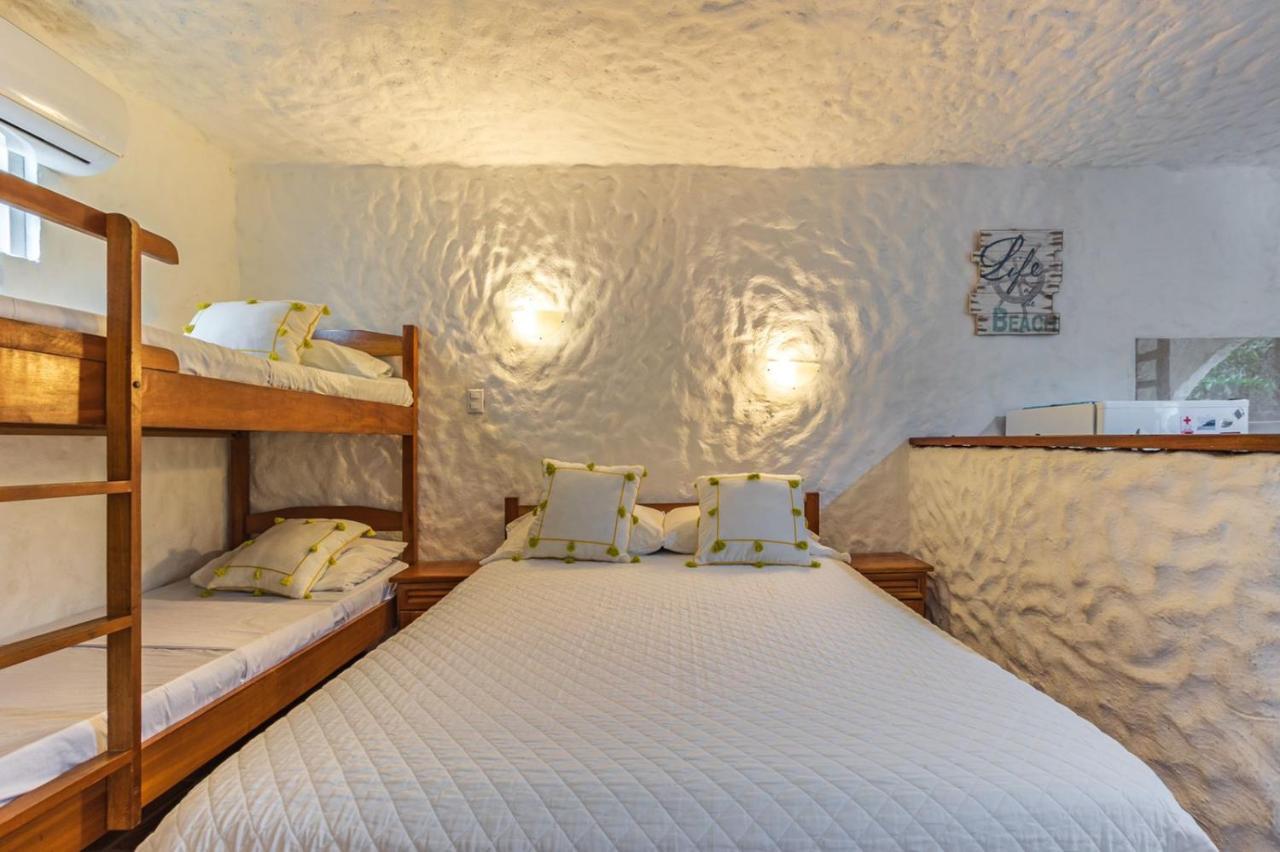 Ola Bonita Beachfront Apart Hotel Плая Ермоса Екстериор снимка